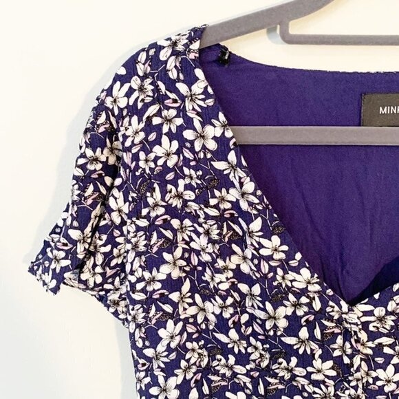 5/$25 Minkpink short ruffle sleeve flowy v-neck lined floral tunic top - XS - Picture 2 of 9